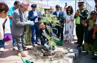 एनसेलद्वारा १८औं वार्षिकोत्सवको उपलक्ष्यमा बागमती करिडोरमा वृक्षारोपण