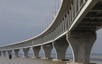 ब‌गलादेशमा राष्ट्रिय गौरवको पद्मा पुलः एडीबीले हात झिक्यो, सरकारले बनायाे