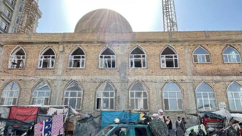 अफगानिस्तानको मस्जीदमा फेरि विस्फोट, कम्तीमा २५ को मृत्यु