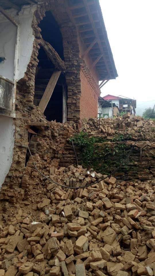 खोटाङ भूकम्पः विद्यालय र प्रहरीचौकी भवनसहित ४७५ घरमा क्षति