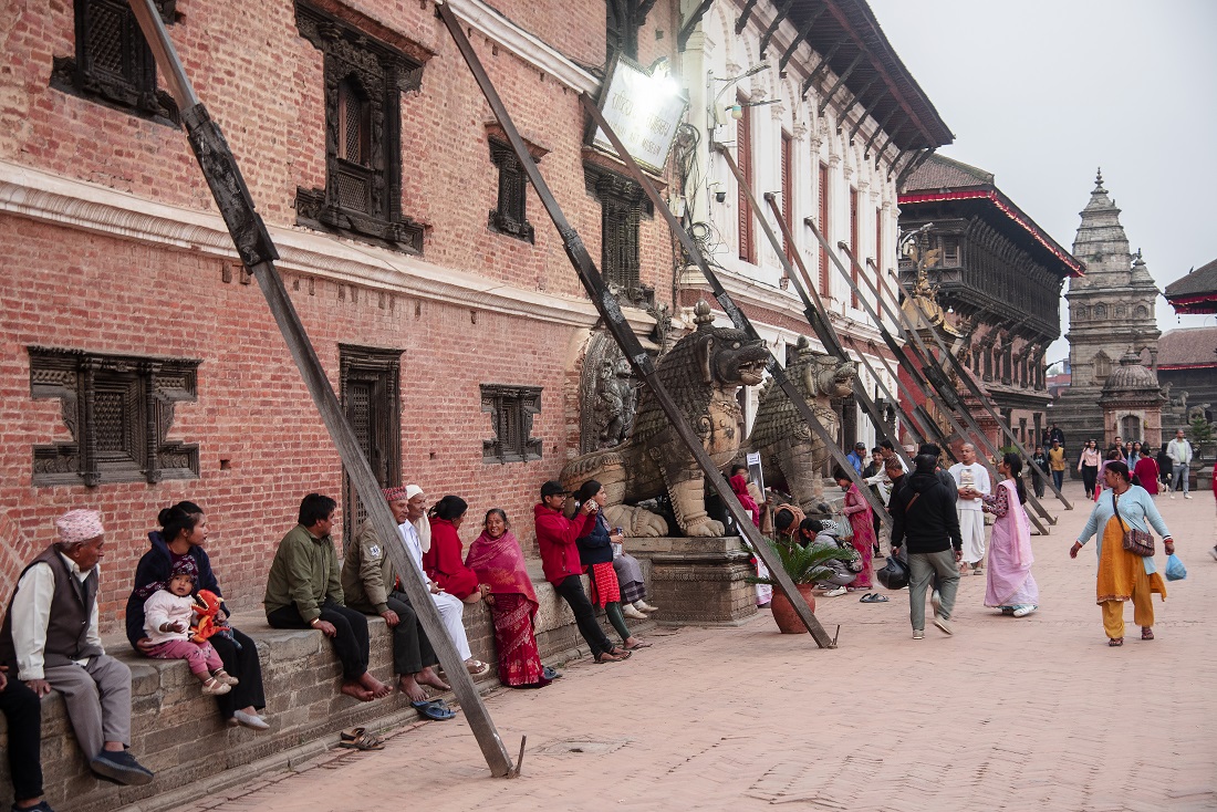 महाभूकम्पले क्षतिग्रस्त काठमाडौंका संरचना ८ वर्षसम्म छरपष्ट [तस्बिरहरू]